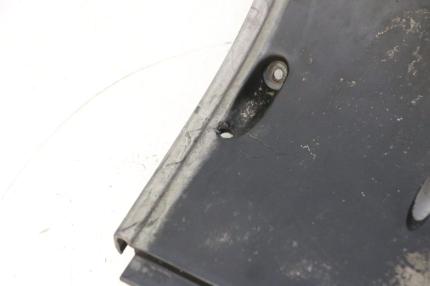 photo de PANNELLO INTERNO KYMCO GRAND DINK 125 (2008 - 2014) - Stato della superficie e materiale