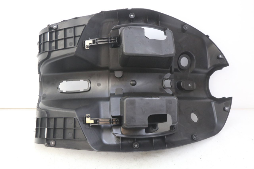 photo de PANNELLO INTERNO JM MOTORS GT LINE 4T 50 (2021 - 2023) - Dettagli dei punti di fissaggio