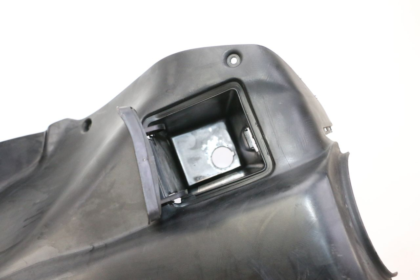 photo de RETROSCUDO DAELIM HISTORY 125 (2001 - 2002) - Dettagli dei punti di fissaggio