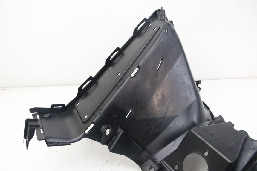 photo de PANNELLO INTERNO INFERIORE KYMCO DOWNTOWN ABS 125 (2015 - 2017) - Altra angolazione