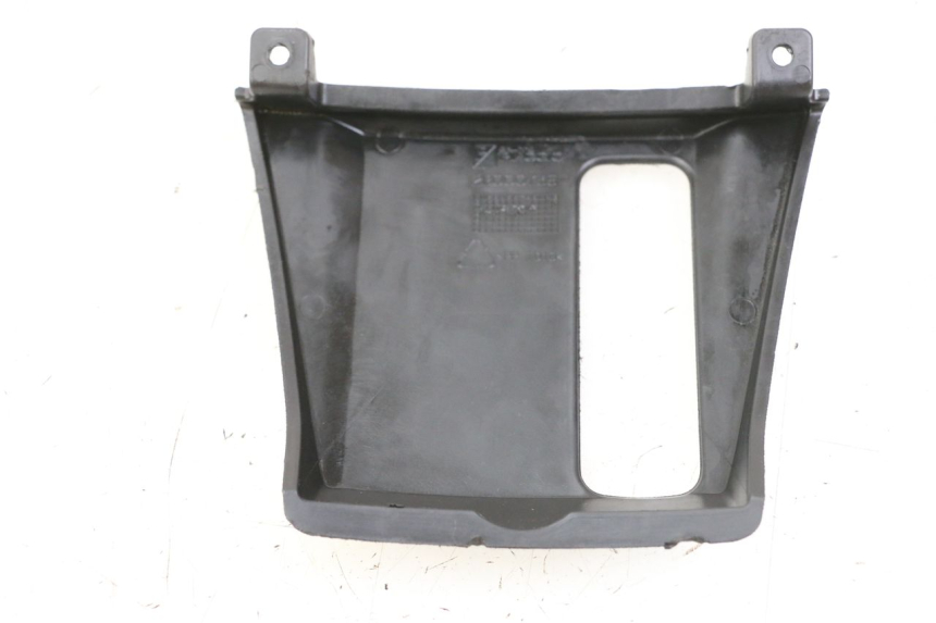 photo de RETROSCUDO INFERIORE PIAGGIO MP3 500 (2014 - 2017) - Dettaglio del componente