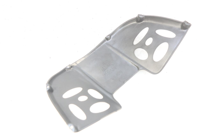 photo de PANNELLO INTERNO INFERIORE APRILIA SCARABEO 100 (2003 - 2012) - Zoom sullo stato d'uso