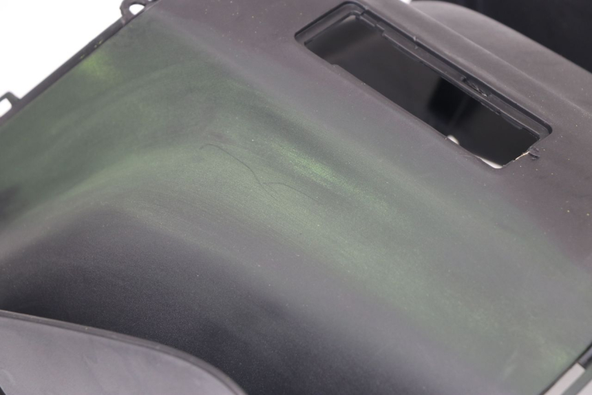 photo de Fascia interna inferiore SYM SYMPLY 4T 50 (2012 - 2015) - Stato della superficie e materiale