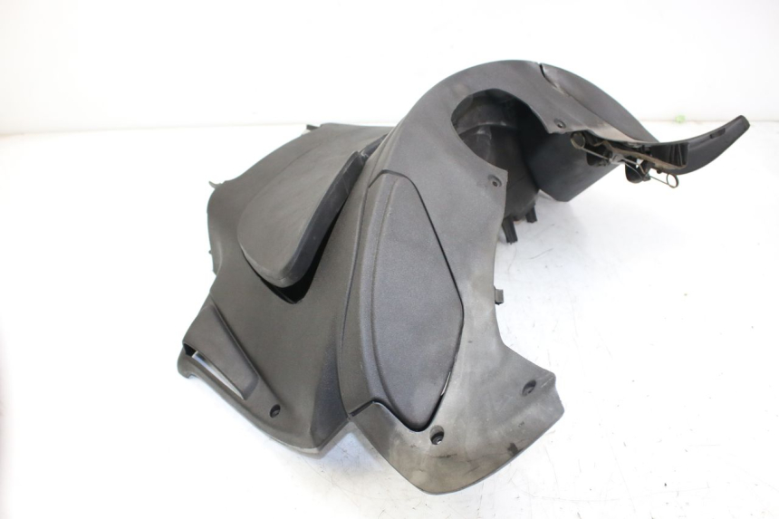 photo de PANNELLO INTERNO INFERIORE PIAGGIO X9 EVOLUTION 250 (2003 - 2007) - Altra angolazione