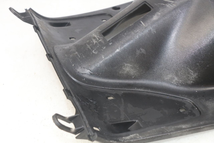 photo de PANNELLO INTERNO SYM JET EURO X 2T 50 (2003 - 2007) - Dettagli dei punti di fissaggio