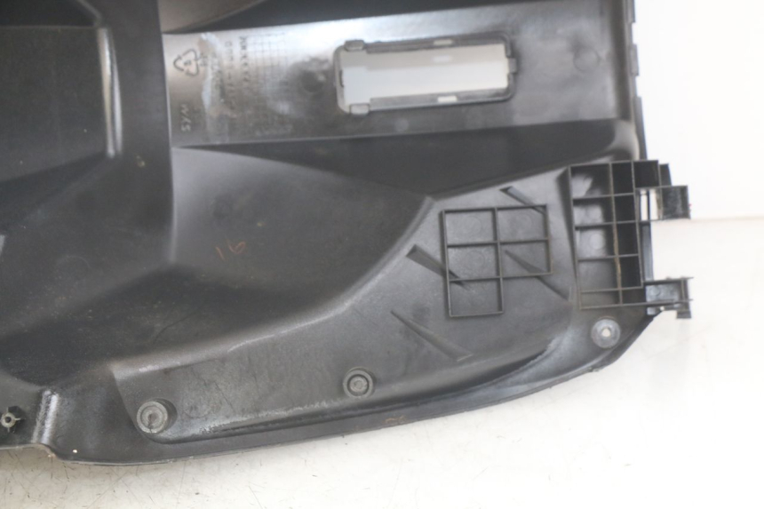 photo de PANNELLO INTERNO SYM JET SPORT XR 50 (2006 - 2015) - Altra vista dell'articolo