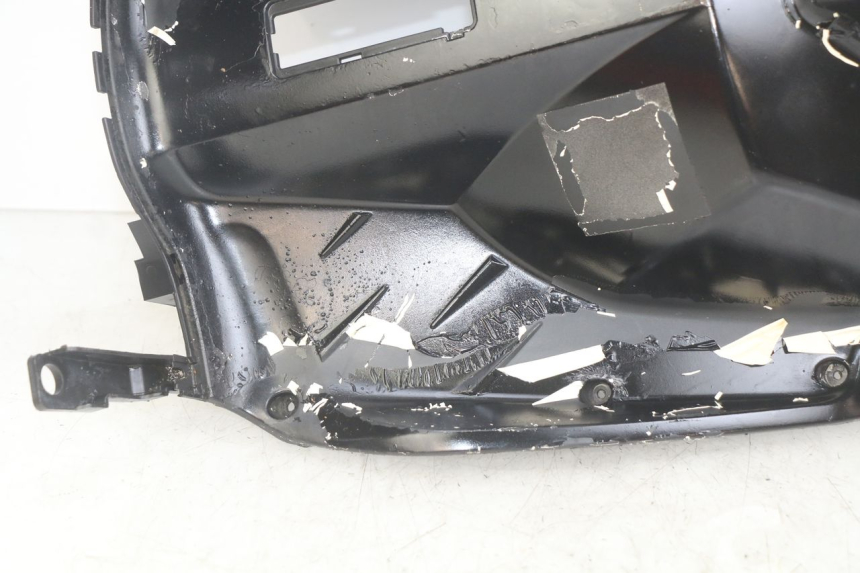 photo de PANNELLO INTERNO SYM JET SPORT XR 50 (2006 - 2015) - Dettagli dei punti di fissaggio