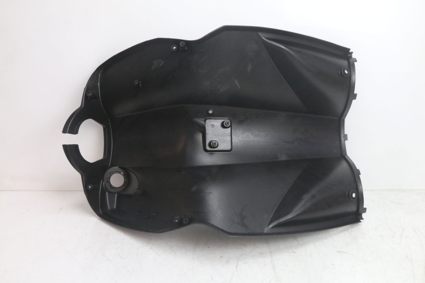 photo de TABLIER INTERIORE PEUGEOT KISBEE 4T 50 (2018 - 2022) - Vista d'insieme del prodotto