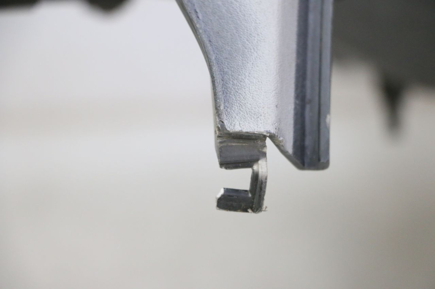 photo de RETROSCUDO PIAGGIO MP3 RL 250 (2006 - 2010) - Caratteristiche distintive