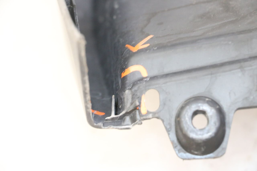 photo de RETROSCUDO PIAGGIO MP3 RL 250 (2006 - 2010) - Zoom sullo stato d'uso