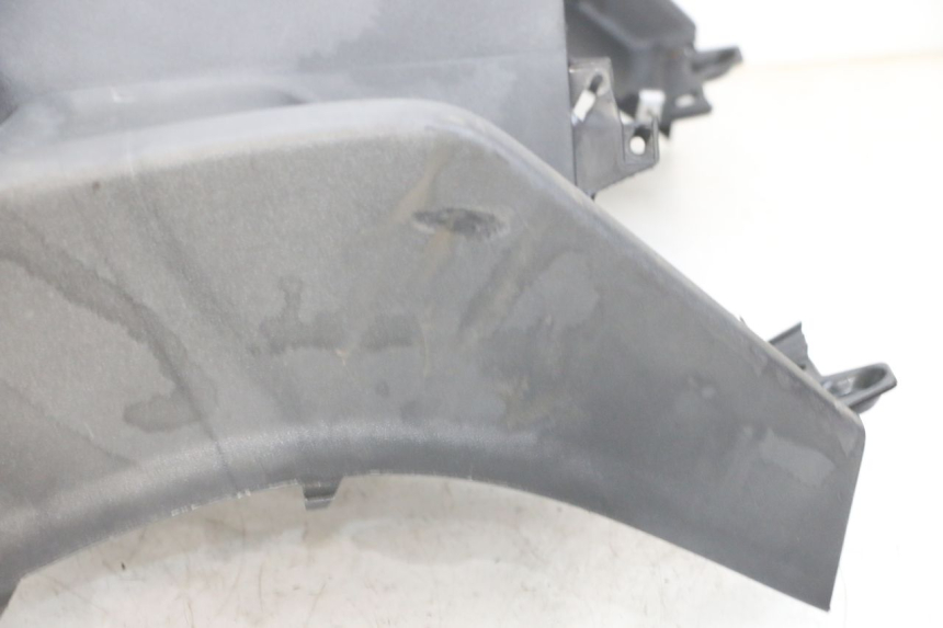 photo de RETROSCUDO PIAGGIO MP3 RL 250 (2006 - 2010) - Dettagli dei punti di fissaggio