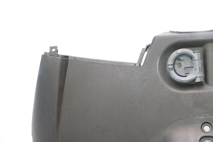 photo de RETROSCUDO PIAGGIO MP3 RL 250 (2006 - 2010) - Angolazione alternativa
