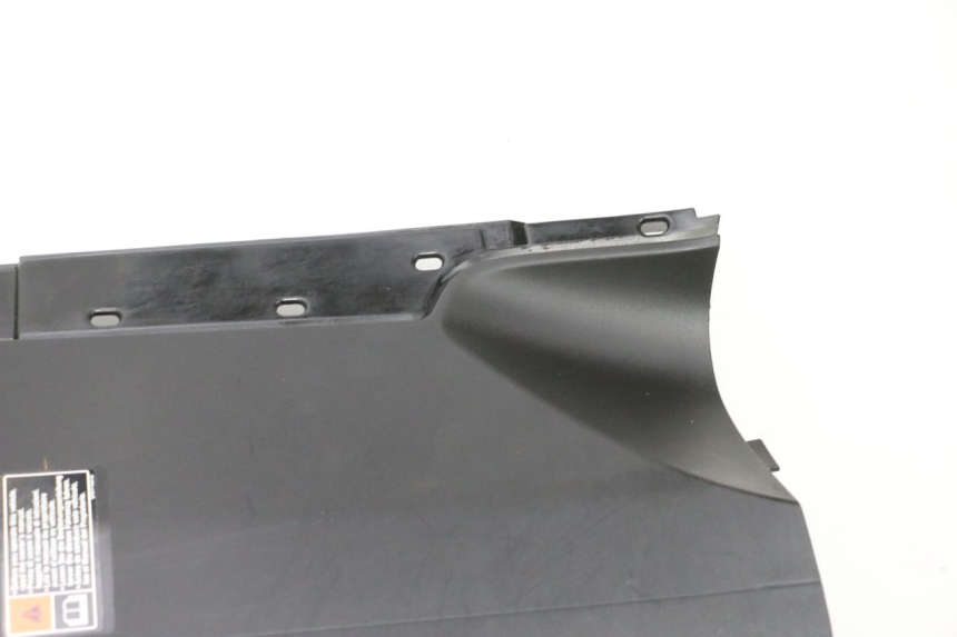 photo de RETROSCUDO YAMAHA NEO'S CORE 1 (2022 - 2026) - Dettagli dei punti di fissaggio