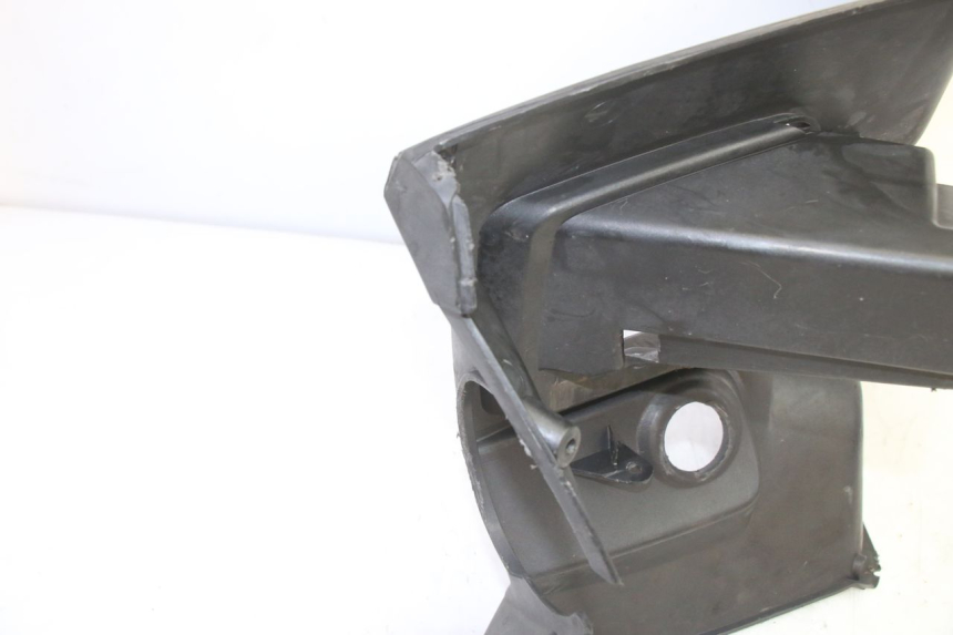 photo de PANNELLO INTERNO PIAGGIO NEW TYPHOON 50 (2010 - 2017) - Dettagli dei punti di fissaggio