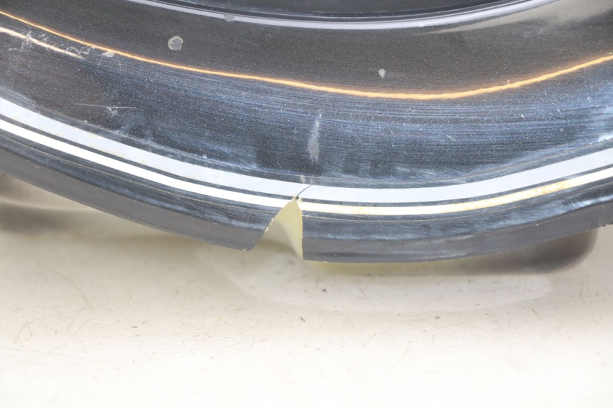 photo de TABLIER INTERIORE TNT MOTOR OTTO 2T 50 (2012 - 2018) - Zoom sullo stato d'uso