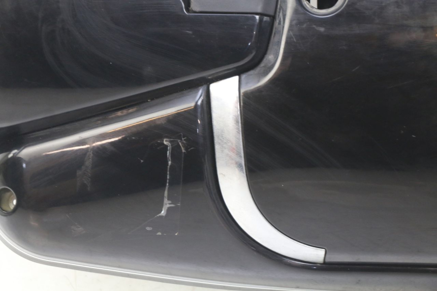 photo de TABLIER INTERIORE TNT MOTOR OTTO 2T 50 (2012 - 2018) - Ispezione visiva dettagliata