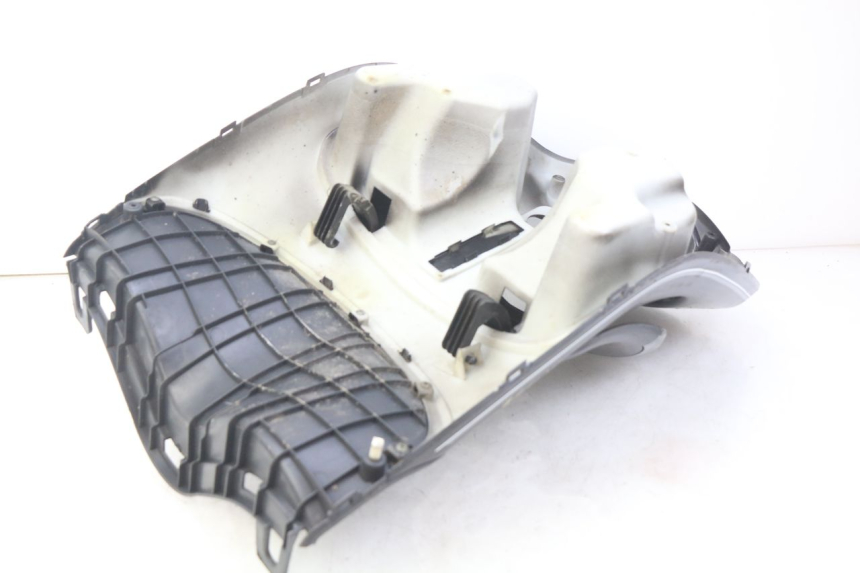 photo de TABLIER INTERIORE TNT MOTOR OTTO 2T 50 (2012 - 2018) - Zoom sullo stato d'uso