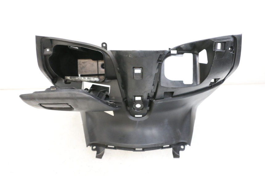 photo de PANNELLO INTERNO HONDA PCX (JF47) 125 (2012 - 2013) - Primo piano tecnico