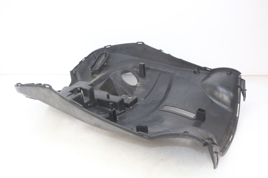 photo de PANNELLO INTERNO KYMCO PEOPLE 250 (2004 - 2008) - Primo piano ad alta risoluzione