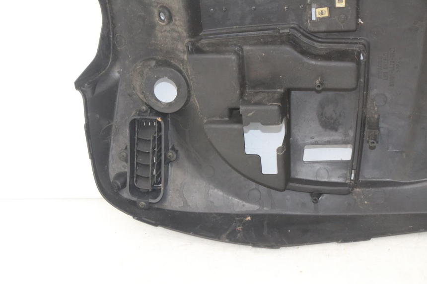 photo de PANNELLO INTERNO KYMCO PEOPLE 250 (2004 - 2008) - Foto prodotto supplementare