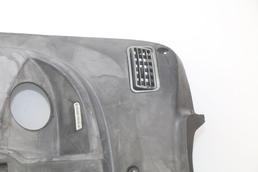 photo de PANNELLO INTERNO KYMCO PEOPLE 250 (2004 - 2008) - Ricambio usato controllato