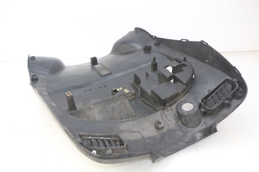 photo de PANNELLO INTERNO KYMCO PEOPLE 250 (2004 - 2008) - Marcature e riferimenti originali