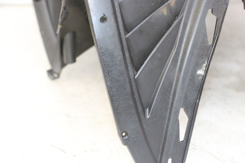 photo de PANNELLO INTERNO PEUGEOT CITYSTAR 2T 50 (2018 - 2021) - Zoom sui componenti