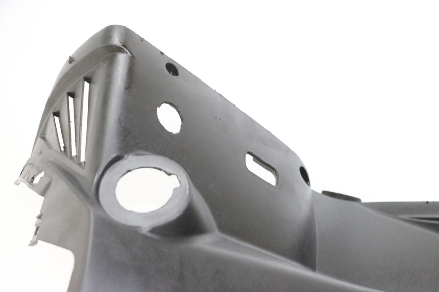 photo de PANNELLO INTERNO PEUGEOT CITYSTAR 2T 50 (2018 - 2021) - Focus sulla struttura