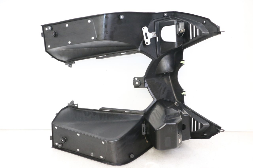 photo de PANNELLO INTERNO PEUGEOT SATELIS COMPRESSOR K15 125 (2006 - 2009) - Ricambio usato controllato