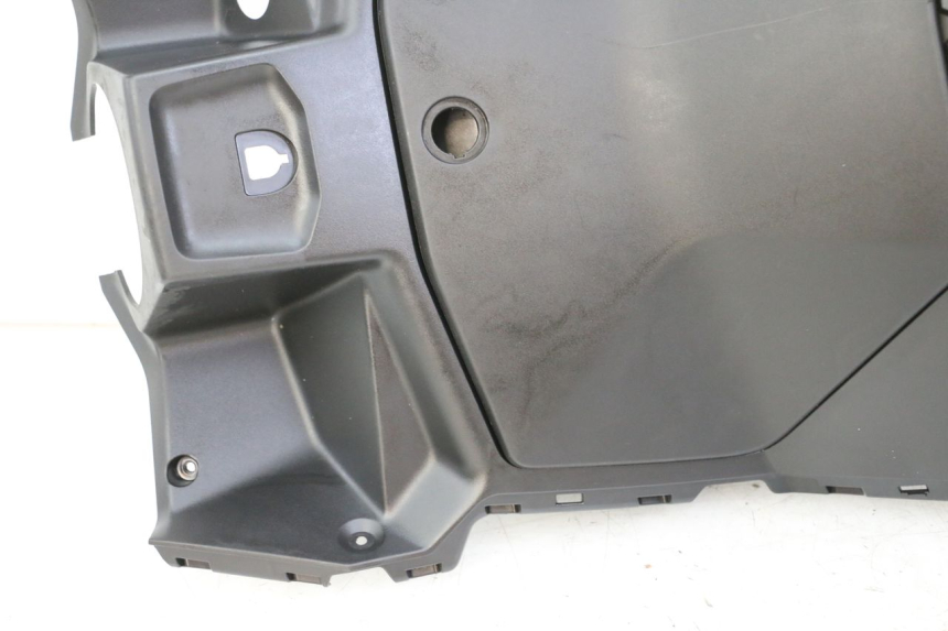 photo de TABLIER INTERIEUR PEUGEOT TWEET 4T 50 (2023 - 2025) - Focus sulla struttura