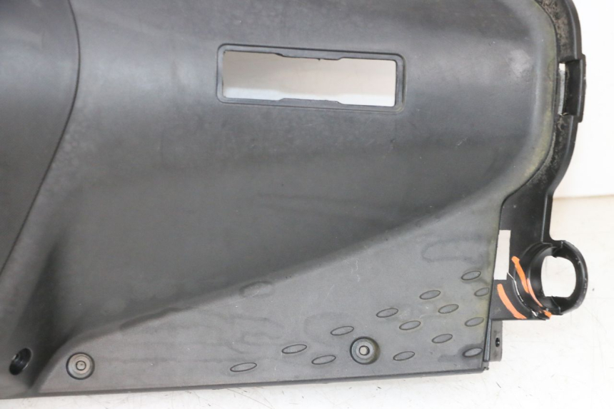 photo de PANNELLO INTERNO JM MOTORS SANTANA 50 (2014 - 2023) - Caratteristiche distintive