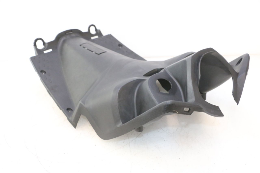 photo de PANNELLO INTERNO JM MOTORS SANTANA 50 (2014 - 2023) - Dettagli dei punti di fissaggio