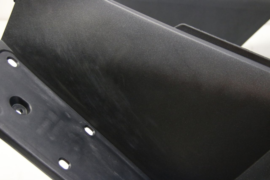 photo de PANNELLO INTERNO PEUGEOT SATELIS 125 (2006 - 2009) - Ispezione visiva dettagliata