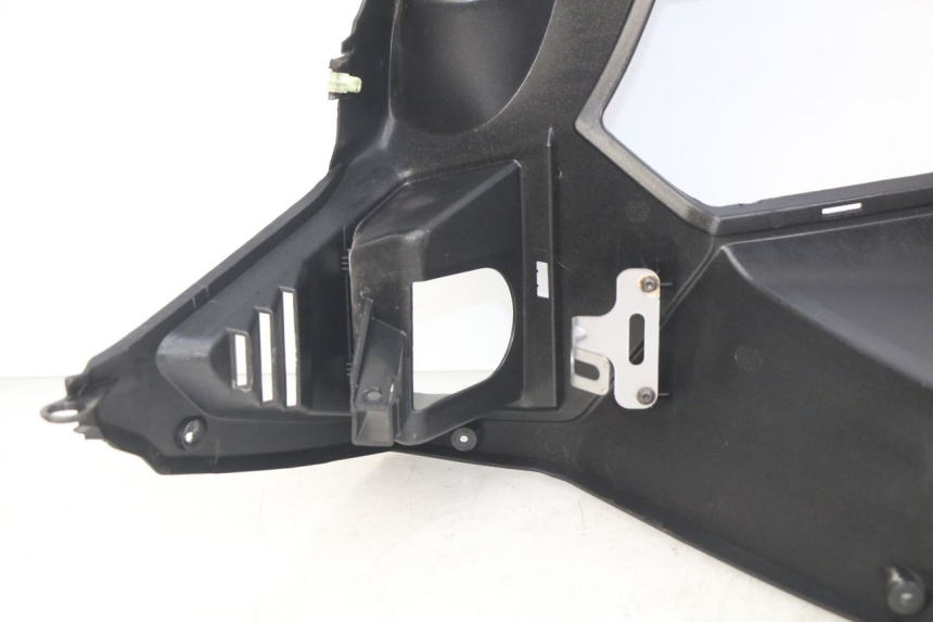 photo de PANNELLO INTERNO PEUGEOT SATELIS 125 (2010 - 2012) - Altra angolazione