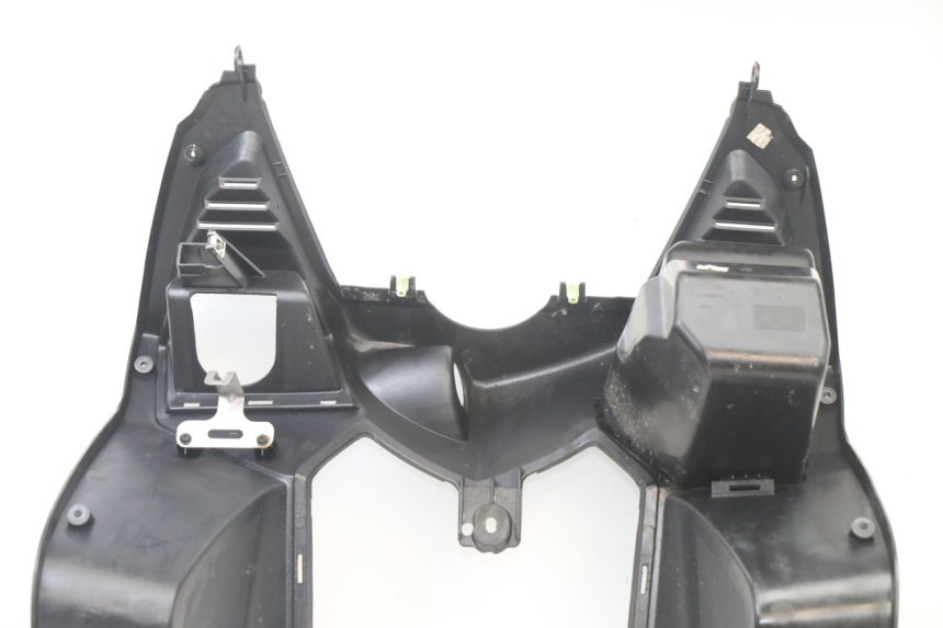 photo de FASCIA INTERNA PEUGEOT SATELIS 125 (2013 - 2018) - Ricambio usato controllato