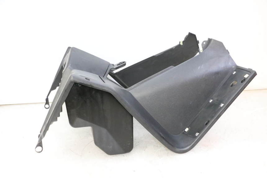 photo de FASCIA INTERNA PEUGEOT SATELIS 125 (2013 - 2018) - Marcature e riferimenti originali