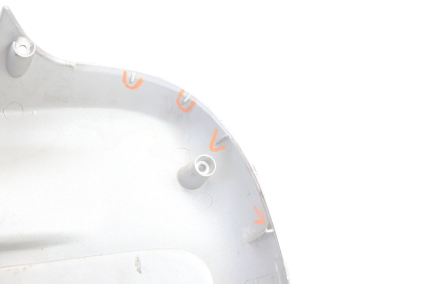 photo de FASCIA INTERNA APRILIA SCARABEO GT 125 (1999 - 2007) - Ricambio usato controllato