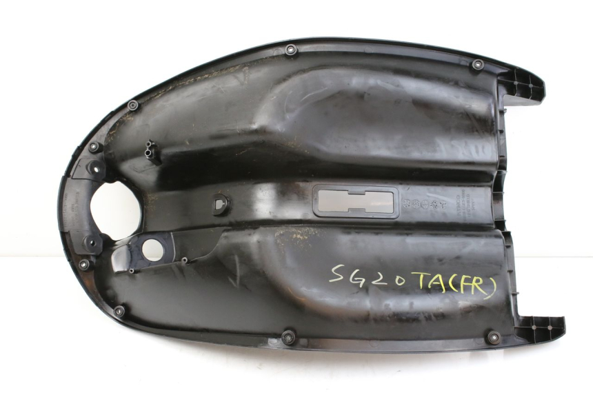 photo de PANNELLO INTERNO KYMCO SENTO 100 (2008 - 2013) - Altra angolazione