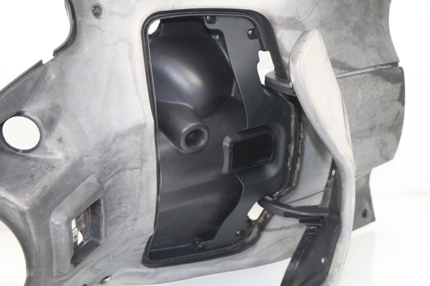 photo de FASCIA INTERNA APRILIA SPORT CITY SPORTCITY 125 (2005 - 2008) - Foto prodotto supplementare