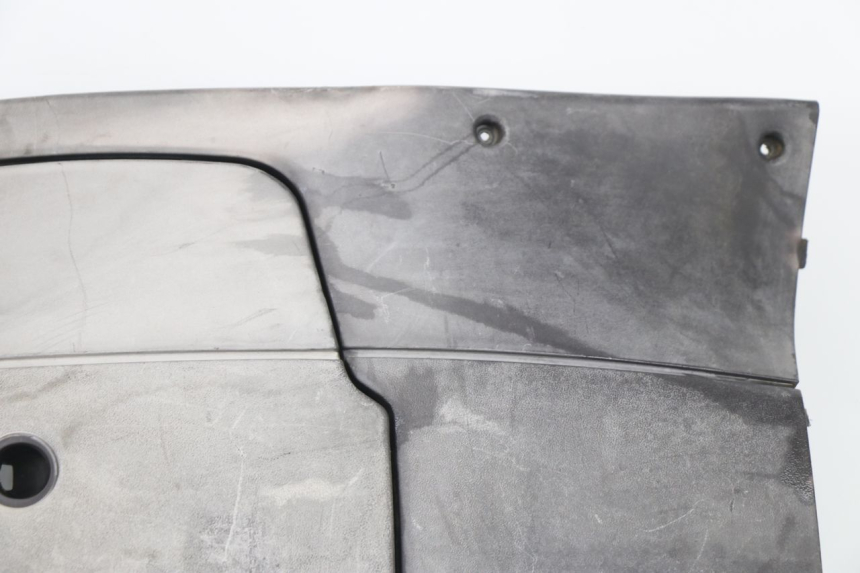 photo de FASCIA INTERNA APRILIA SPORT CITY SPORTCITY 125 (2005 - 2008) - Focus sulla struttura