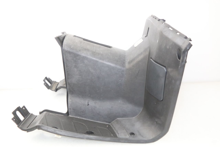 photo de FASCIA INTERNA RAZZO STEED 125 (2012 - 2018) - Primo piano tecnico