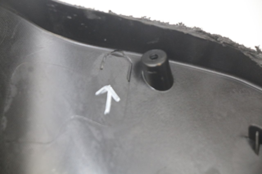 photo de PANNELLO INTERNO PEUGEOT STREETZONE 4T 50 (2018 - 2023) - Zoom sullo stato d'uso