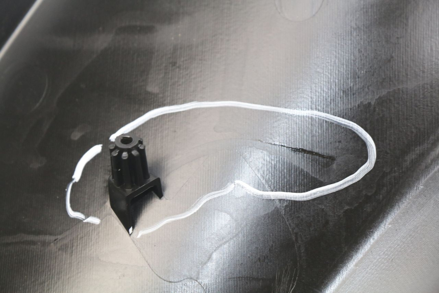 photo de PANNELLO INTERNO PEUGEOT STREETZONE 4T 50 (2018 - 2023) - Primo piano tecnico