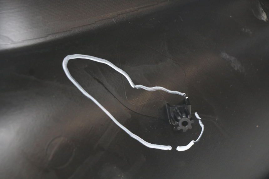 photo de PANNELLO INTERNO PEUGEOT STREETZONE 4T 50 (2018 - 2023) - Vista d'insieme del prodotto