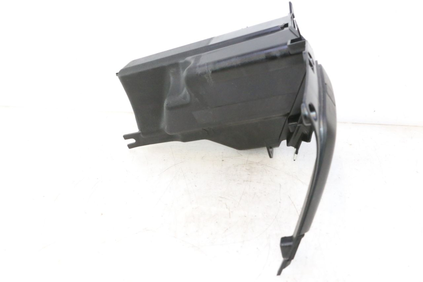photo de RETROSCUDO SUPERIORE HONDA FJS SILVER WING SILVERWING 400 (2005 - 2008) - Primo piano tecnico