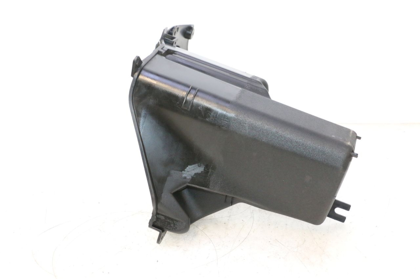 photo de RETROSCUDO SUPERIORE HONDA FJS SILVER WING SILVERWING 400 (2005 - 2008) - Stato della superficie e materiale