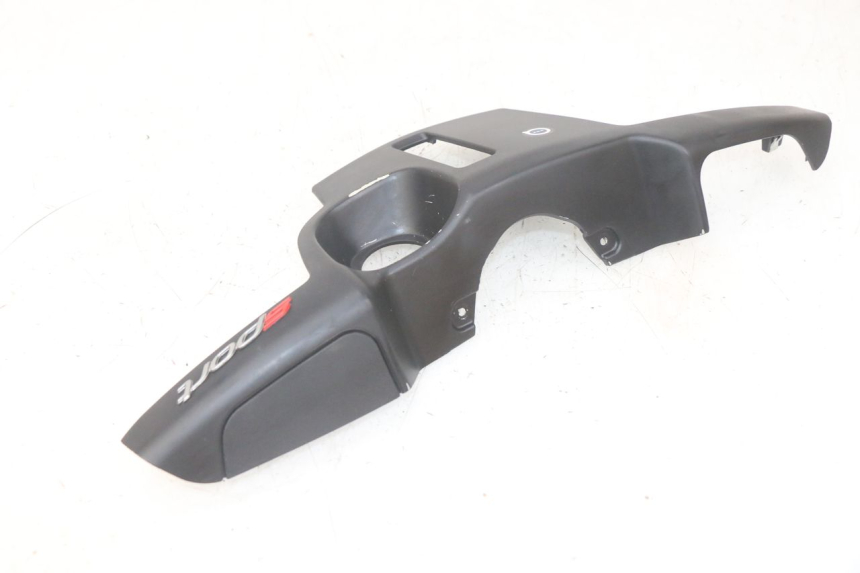 photo de RETROSCUDO SUPERIORE PIAGGIO MP3 HPE 300 (2019 - 2026) - Primo piano tecnico