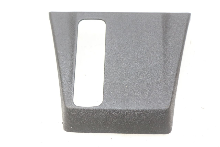 photo de PANNELLO INTERNO SUPERIORE PIAGGIO MP3 500 (2014 - 2017) - Vista principale