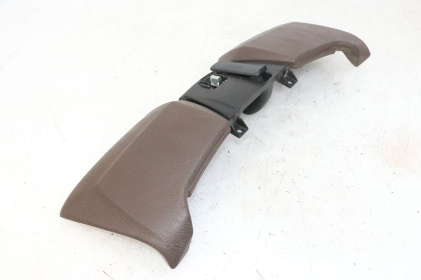 photo de PANNELLO INTERNO SUPERIORE PIAGGIO MP3 500 (2014 - 2017) - Zoom sullo stato d'uso