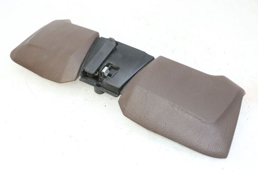 photo de PANNELLO INTERNO SUPERIORE PIAGGIO MP3 500 (2014 - 2017) - Altra angolazione